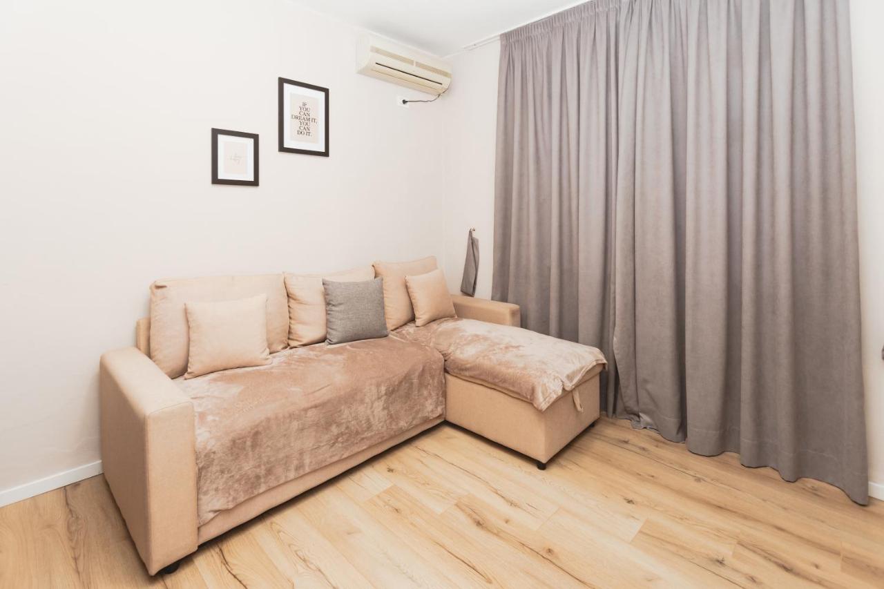 New At New Bazaar - Center Apartament
